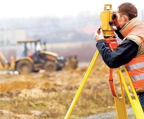 Revisão dos contratos de obras de construção civil em face da desoneração