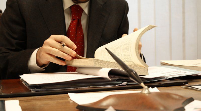 INSS incide sobre serviços cartorários?