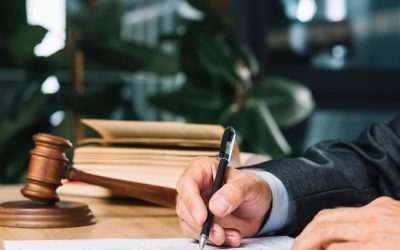 Câmara aprova texto-base de projeto que altera regras do Imposto sobre Serviços