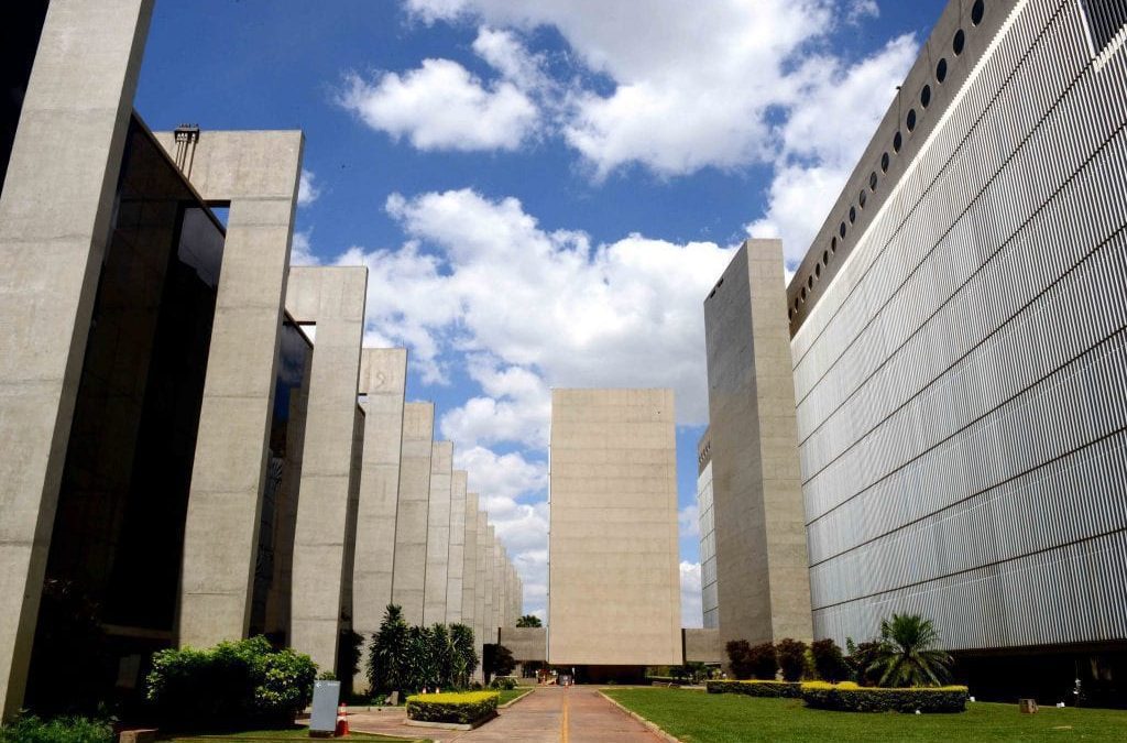 STJ decide que não incide IRPF sobre juros por atraso de benefício previdenciário